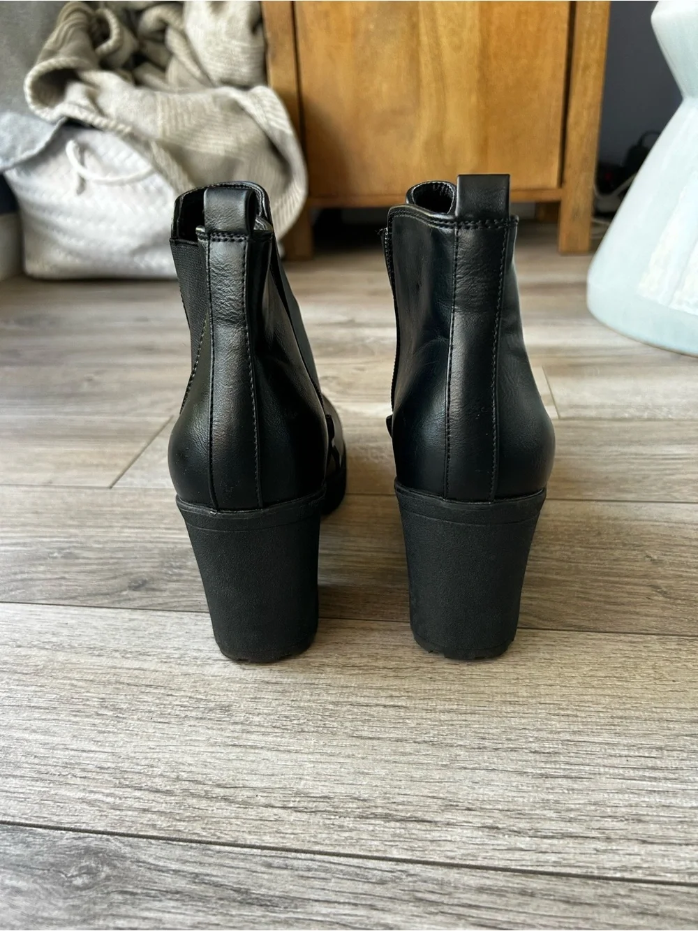 Refresh Black Platform Chelsea Ankle Boots